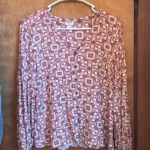 Patterned long sleeve shirt